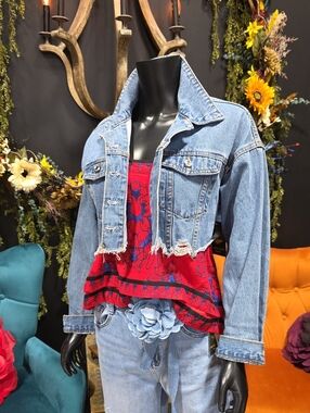 SHEIN Cropped Distressed Denim Jacket